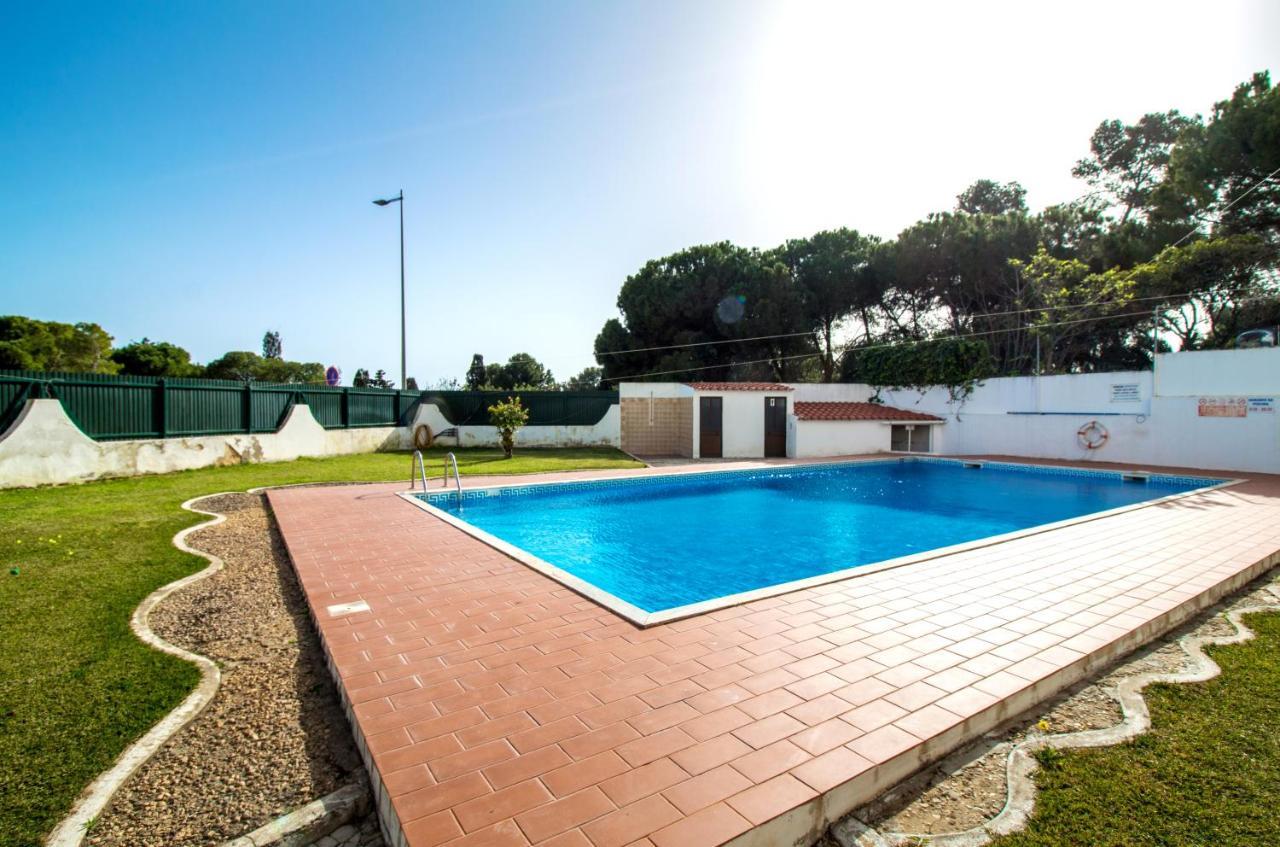 Ocean View Apartment - Pool And Sea View & Albufeira Center Kültér fotó